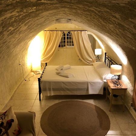 Kamares Cave House 3 Apartment Alika Exterior photo